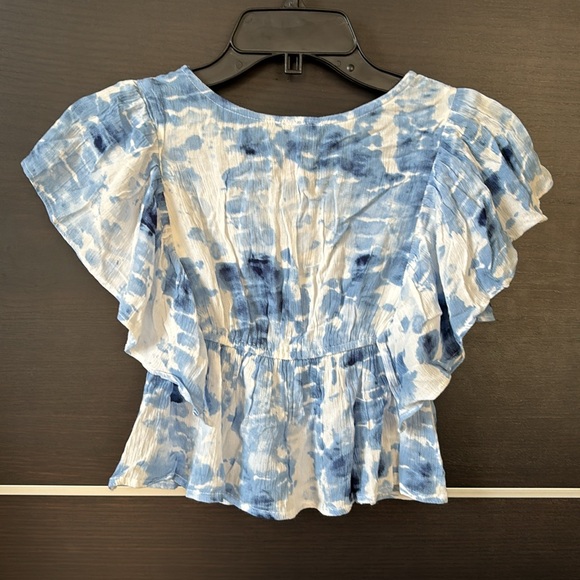 Justice Girls Blue and White Short Sleeve Ruffle Detailing Top - Picture 10 of 12
